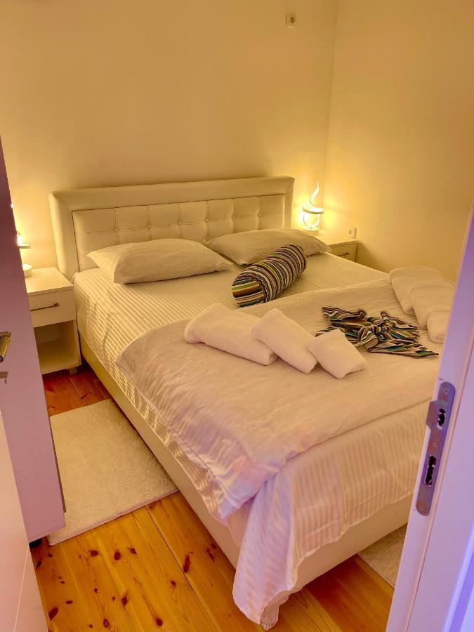 Apartment Soreja Улцинь Екстер'єр фото